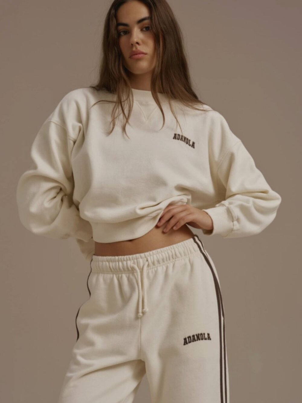 Adanola 	Varsity Loose Fit Sweatshirt - Marshmallow White/Coffee Bean
